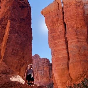 Meet your Posher, Claire